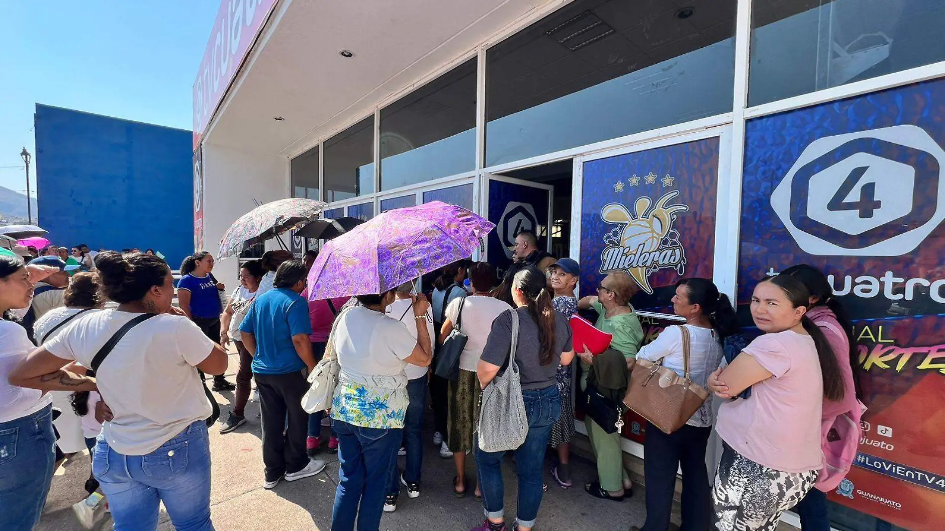 INSTRUYE ALCALDE CAPITALINO REVISAR RECURSOS PARA CUMPLIR CON LAS MUJERES 1